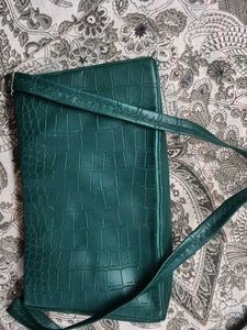 Stylish Green Crossbody Bag