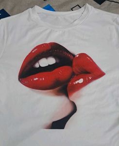 Red Lips Kiss Graphic Baby Tee 💋🤍