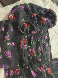 Chic Floral Print Off-Shoulder Top