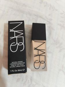 NARS Sheer Glow Foundation