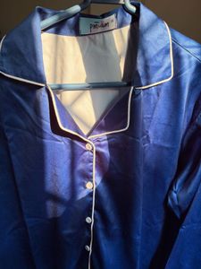Satin oversized sleepwear / streetwear type.