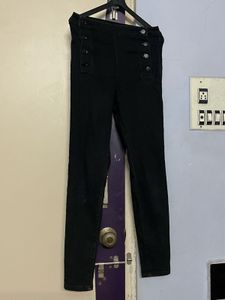 Tokyo TalkiesButton Detail Black High-Waisted Pant