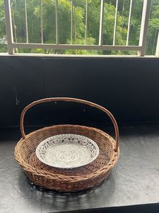 Wicker Basket with Decorative Plate