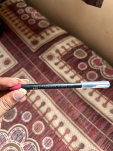 Starstruck By Sunny Leone Long Wear Lip Liner