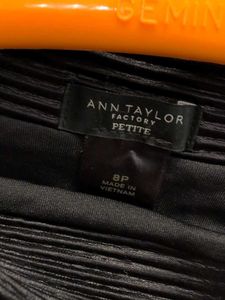 Ann Taylor -wow - Black Pleated/ribbed Midi Skirt
