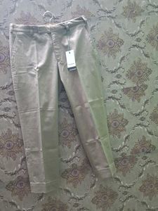 Classic Chino Trousers - Versatile Style