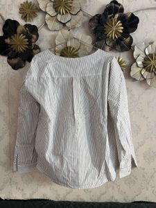 Pinstripe V-Neck Long Sleeve Top