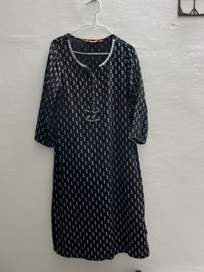 Black Kurti