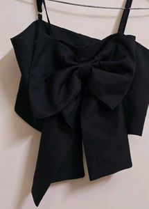 Chic Black Crop Top with Oversized Bow