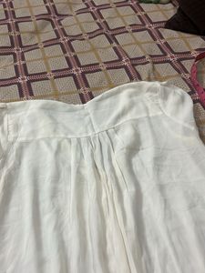 Elegant White V-Neck Top