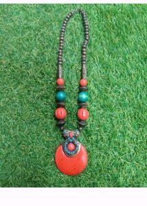 Neckpiece