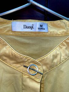 Vintage-Inspired top