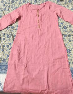 Chic Pink Kurta with Feather Details