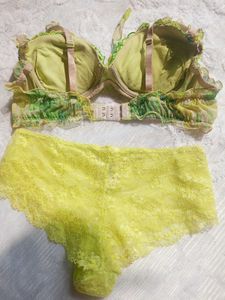 Lace Floral Bra and Panty Set