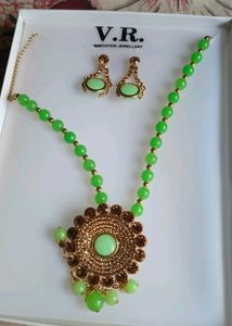 Jewellery sets