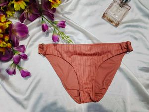 🇳🇿💫🎀Ribbed Coral Bottom with golden rings