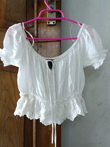 Forever 21 Chic White Puff Sleeve Crop Top