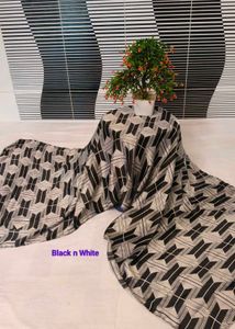 Stylish Geometric Print Scarf