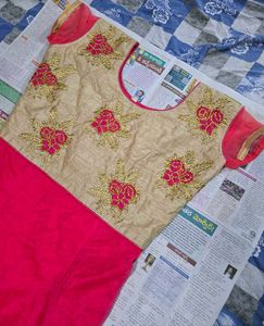 Heavy work and Elegant Pink &amp; Gold Anarkali set