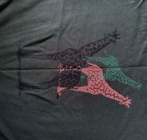 Graphic Giraffe T-Shirt