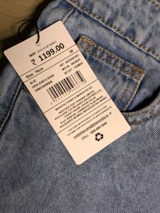 Ripped Wide-Leg Jeans