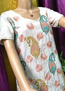 Elegant Kurta Churidar Set with Paisley Print