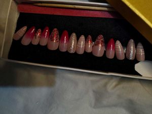 Designer Press-On Nails