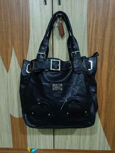 Chic Black Faux Leather Shoulder Bag