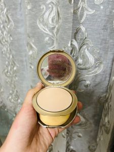 lakme nude unused  compact powder