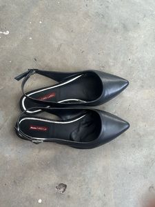 Bata Chic Black Slingback Flats