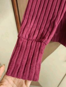 DARK PINK SOLID VNECK SWEATER🤩😍