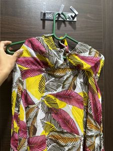 Colorful Leaf Print Sundress 💖💛🌟