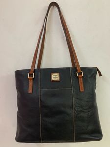 Authentic Dooney & Bourke  tote bag