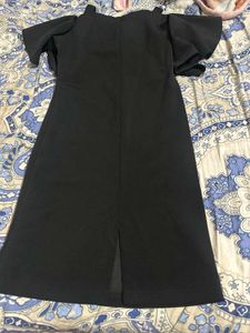 Chic Black Dress