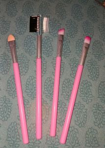 Pink Makeup Brush Set