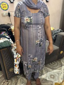 Elegant Grey Floral Kurta Set