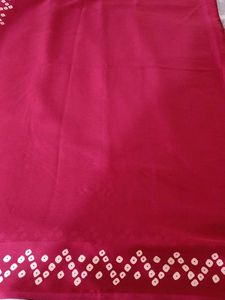 Elegant pink Saree with Bandhani Print