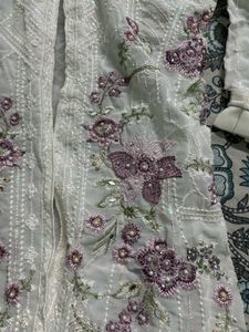 6-8 yrs girl 3 pc suit embroidered