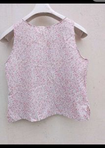 Floral Print Sleeveless Top with Pocket