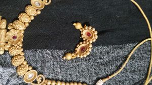 Mat finish Jewellery Set And 3 Pendent Se