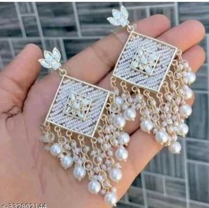 Flaring Jwellers Classy Earings...