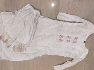 Elegant White Kurta Set with Pink Embroidery
