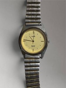 Hmt Lait Quartz Watch