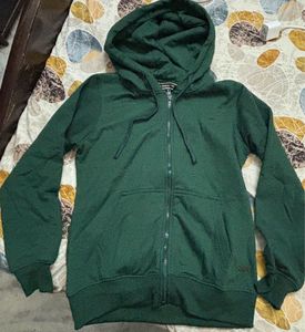 Roadster Women's Green Zip-Up Hoodie
