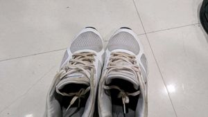 JQR Sports Shoes lightly scratch u can see