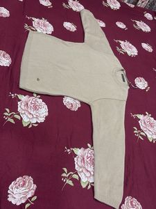 Classic Beige Crew Neck Sweater. (FREE DELIVERY)