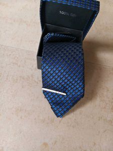 Blue Colour Tie With Cufflinks