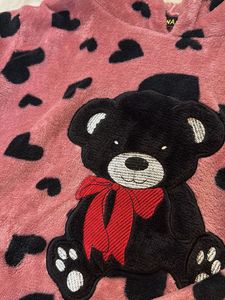 Adorable Bear Heart top