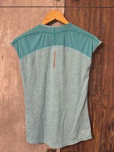 Nike Women's Top