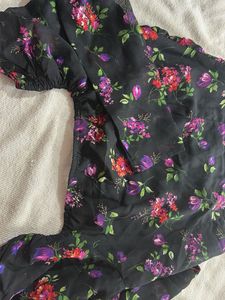 Chic Floral Print Off-Shoulder Top